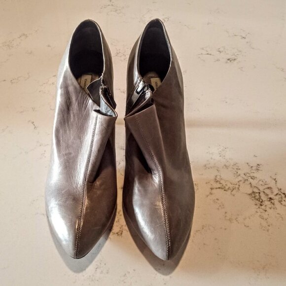 Classiques Entier Grey Leather Ankle Bootie - Picture 5 of 5